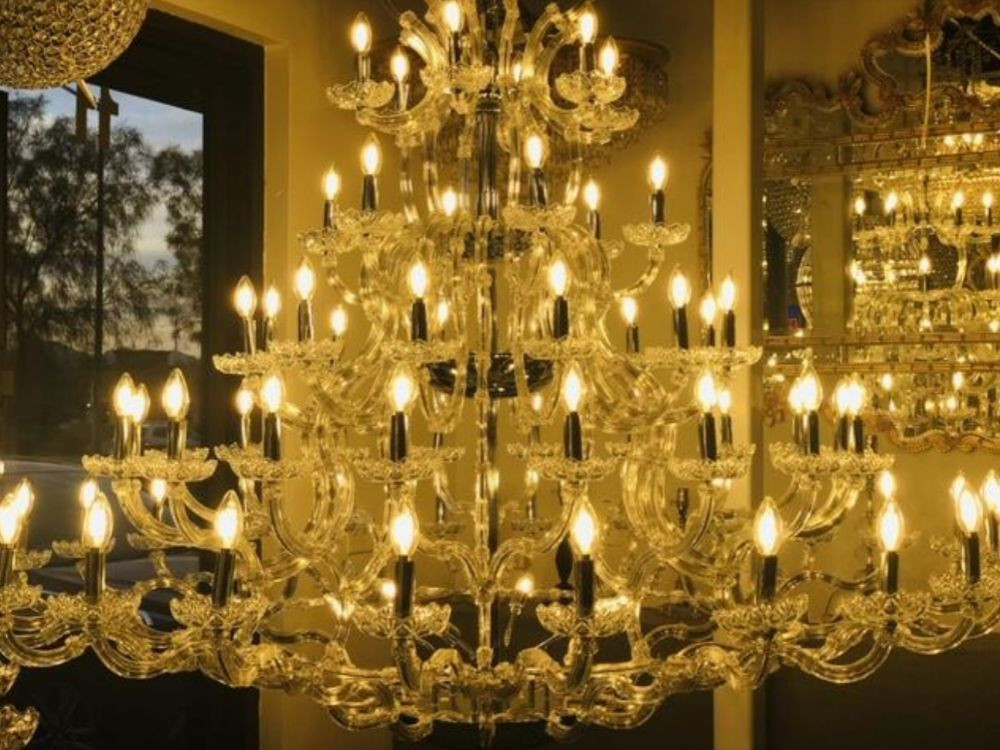 How to Choose the Perfect Chandelier or Pendant Size